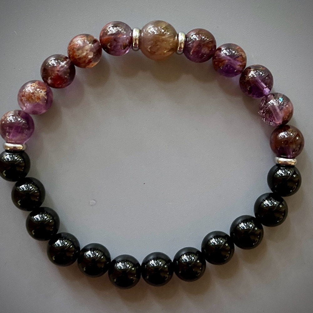 Amethyst Super 7 and Black Onyx Handcrafted Bead Bracelet - Picture 2 of 5